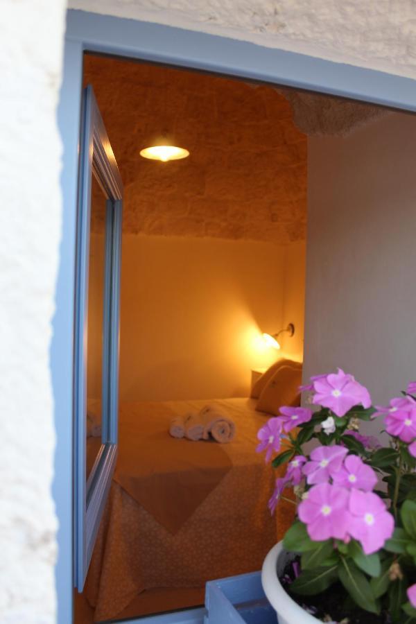 Trulli Colibri' Villa โลโกโรตอนโด ภายนอก รูปภาพ